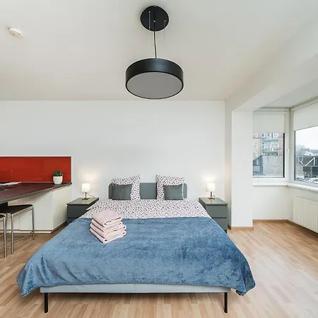 Bright Apartment Near Central Station/ Urban Rent Kaunas Exterior photo