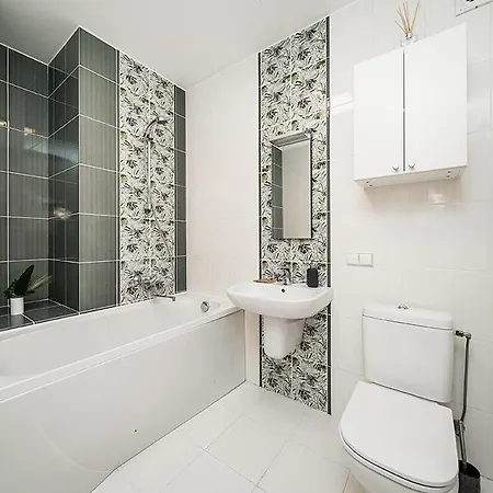 Bright Apartment Near Central Station/ Urban Rent Kaunas Exterior photo