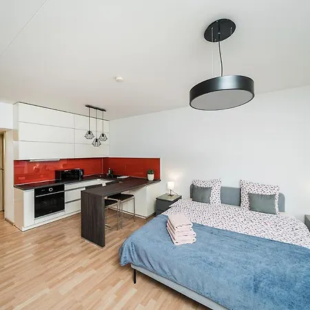 Bright Apartment Near Central Station/ Urban Rent Kaunas Exterior photo