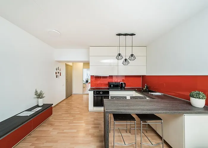 Bright Apartment Near Central Station/ Urban Rent